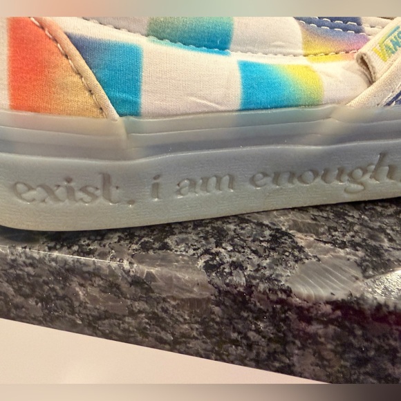 Vans Girls 4.5 Slip-On Checkerboard Rainbow Pastel Canvas Sneakers - Picture 5 of 7